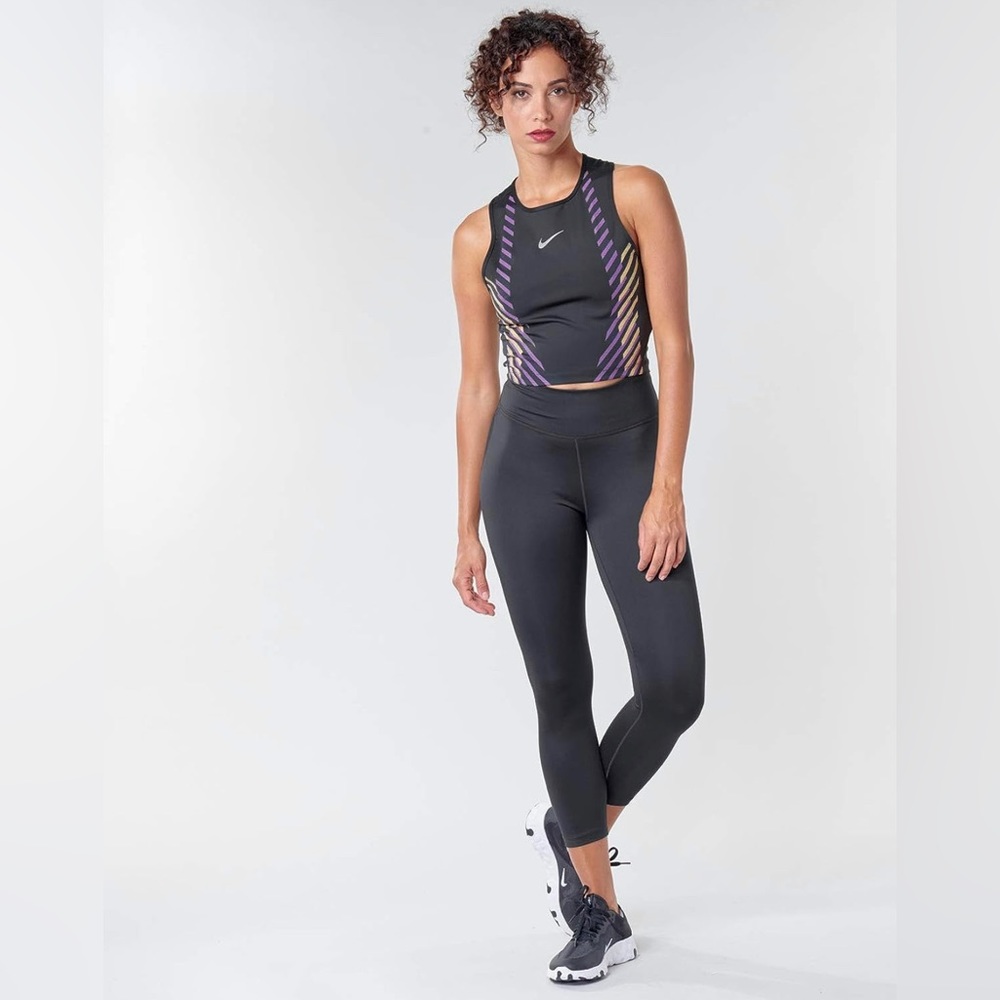 Nike One Women's Classic Mid-Rise Crop Athletic Leggings Size Medium